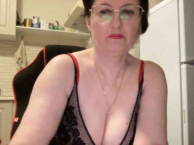 HotMilfPussy webcam