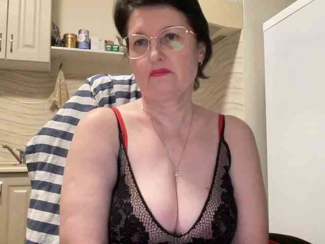 HotMilfPussy webcam