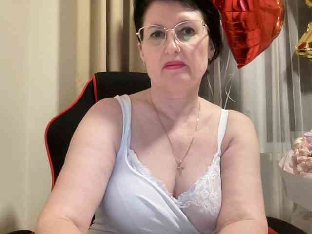 HotMilfPussy webcam