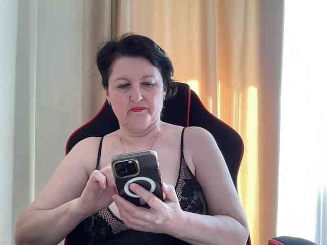 naughty chatroom HotMilfPussy