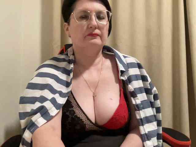 HotMilfPussy webcam