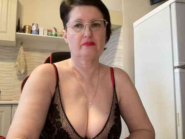 HotMilfPussy webcam