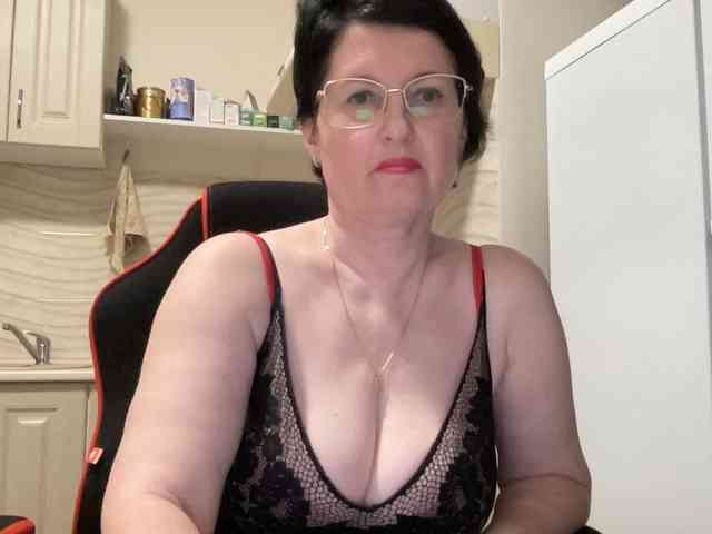 HotMilfPussy webcam
