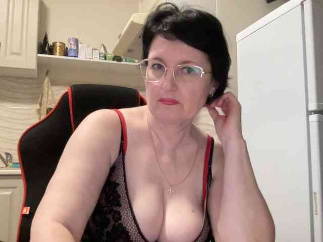 HotMilfPussy webcam