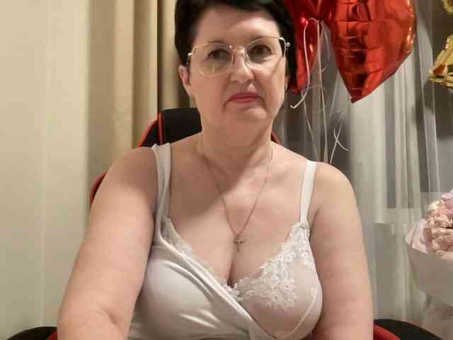 HotMilfPussy webcam