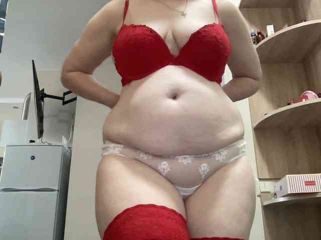 HotMilfPussy webcam