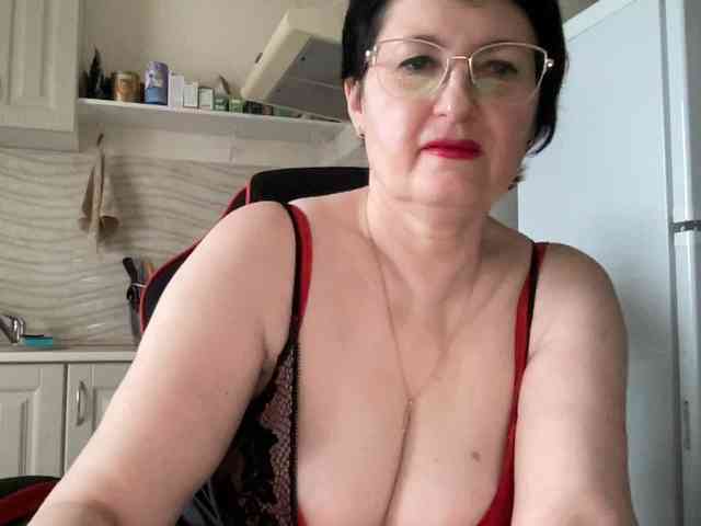 HotMilfPussy webcam