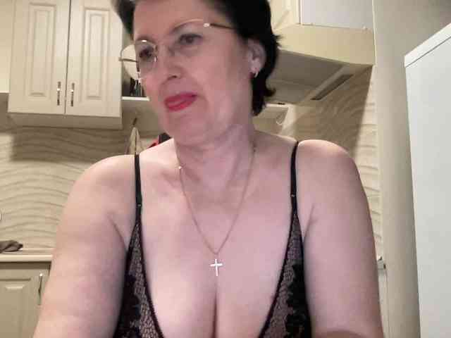 HotMilfPussy Live Webcam on BongaCams