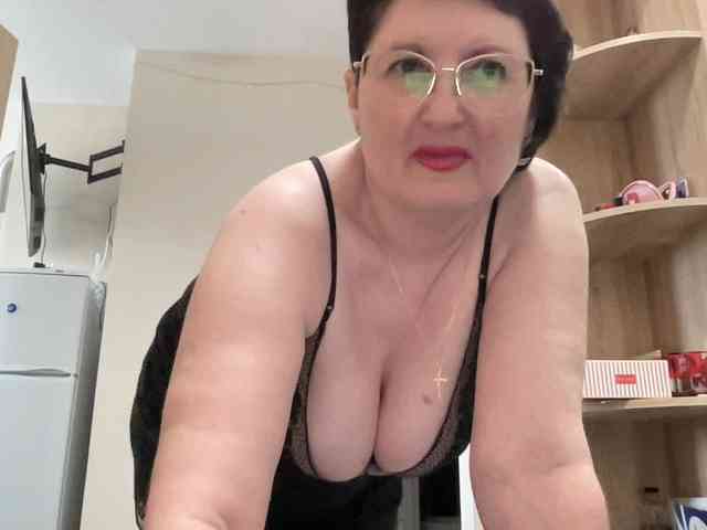 HotMilfPussy webcam