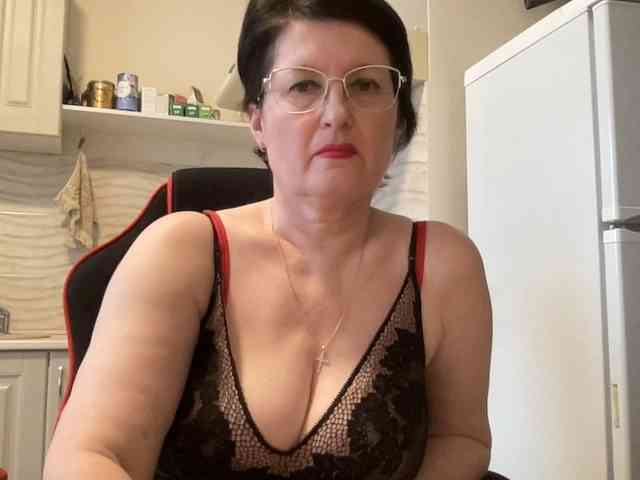 HotMilfPussy webcam