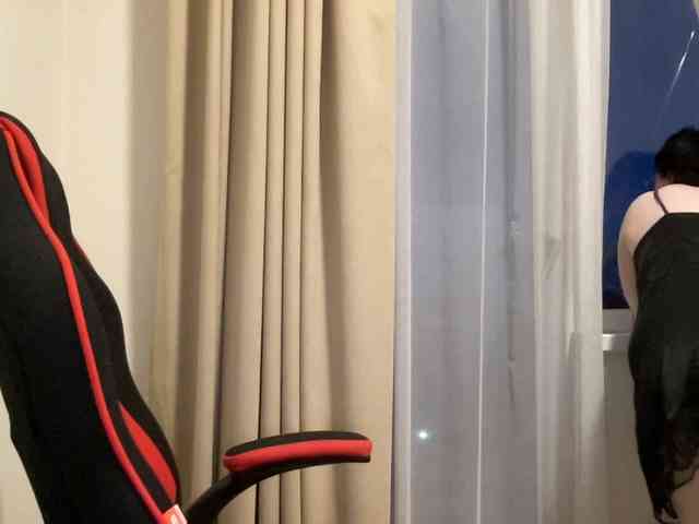 HotMilfPussy webcam