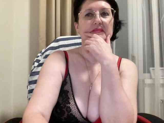 HotMilfPussy webcam