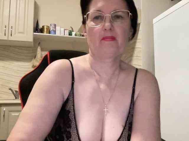 HotMilfPussy webcam