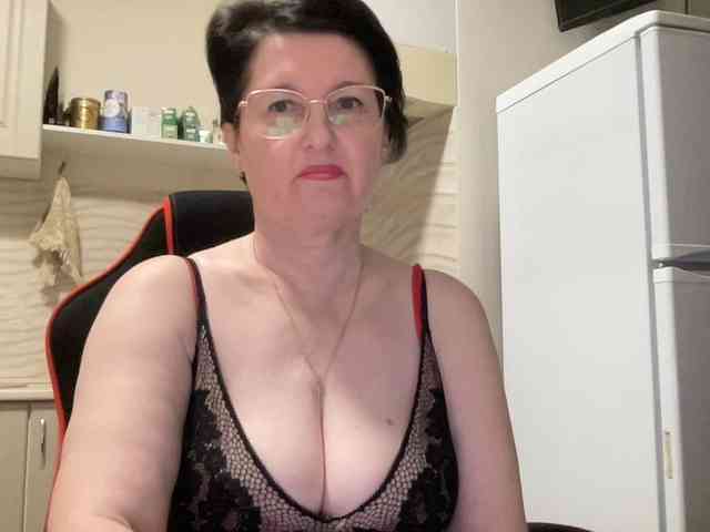 HotMilfPussy webcam