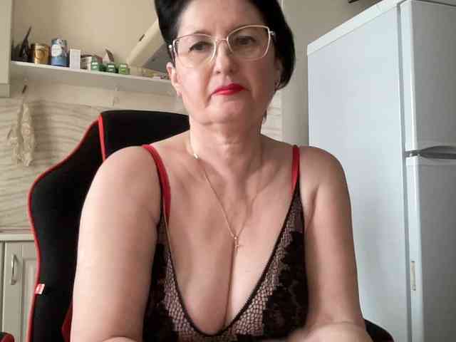 HotMilfPussy webcam
