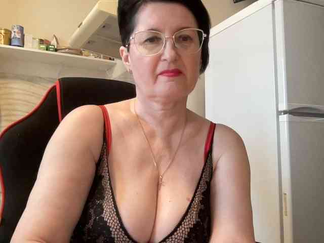 HotMilfPussy webcam