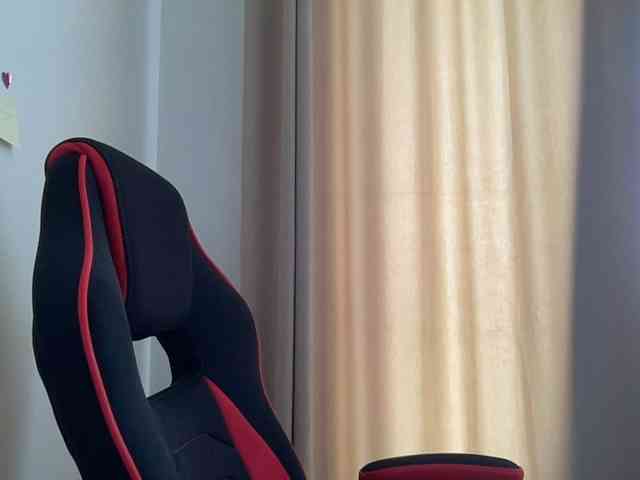 HotMilfPussy webcam