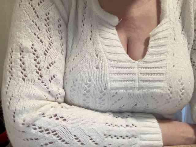 HotMilfPussy webcam