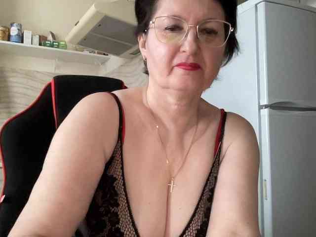 HotMilfPussy webcam