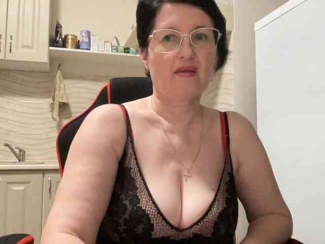 HotMilfPussy webcam