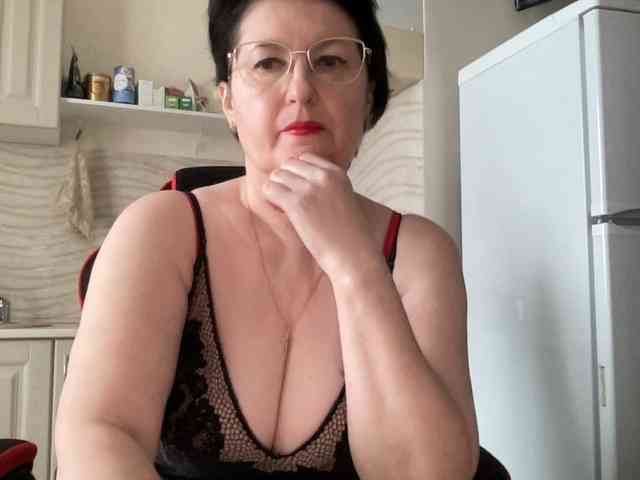 HotMilfPussy webcam