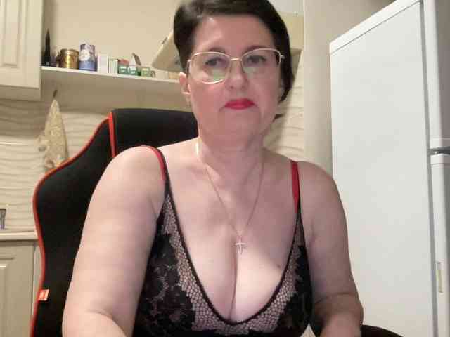 HotMilfPussy webcam