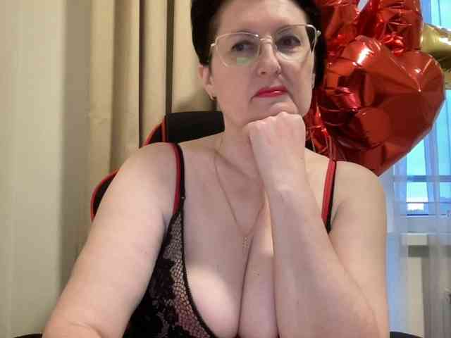HotMilfPussy webcam
