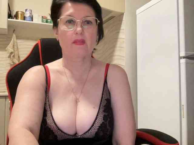 HotMilfPussy webcam