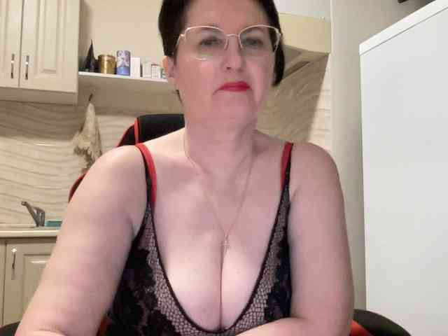 HotMilfPussy webcam