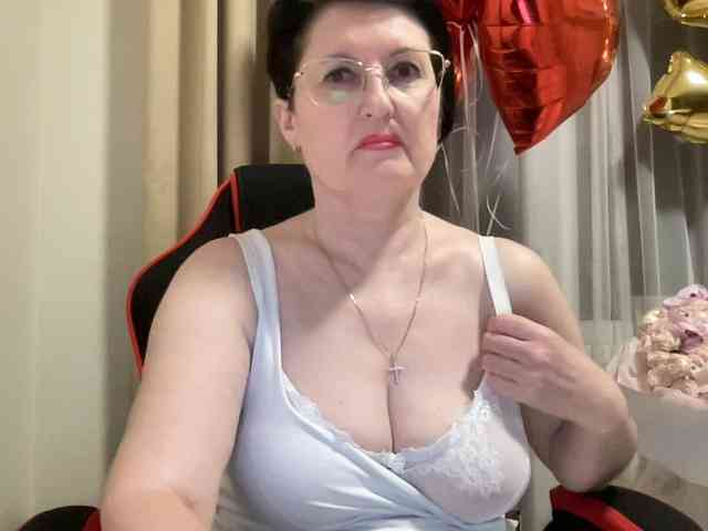 HotMilfPussy webcam
