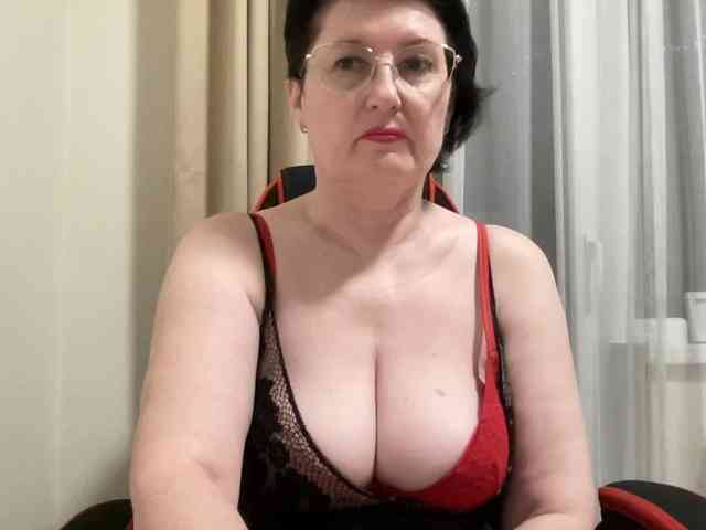 HotMilfPussy webcam