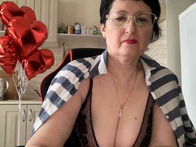 HotMilfPussy Live Webcam on BongaCams