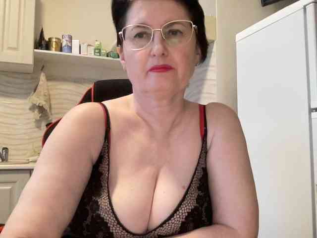 HotMilfPussy webcam