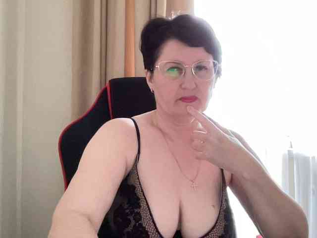 HotMilfPussy Live Webcam on BongaCams