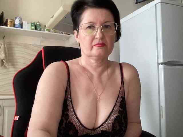 HotMilfPussy webcam