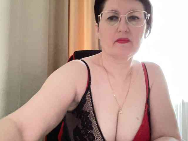 HotMilfPussy webcam