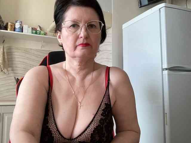 HotMilfPussy webcam