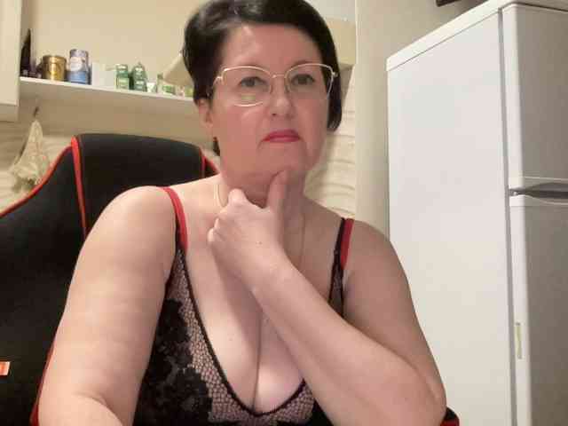 HotMilfPussy webcam