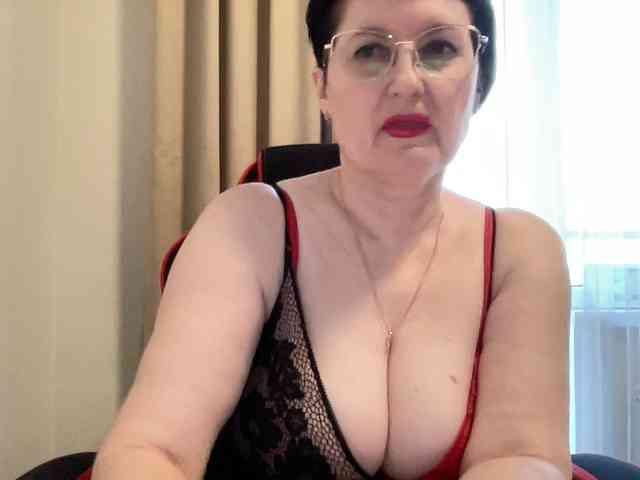 HotMilfPussy webcam