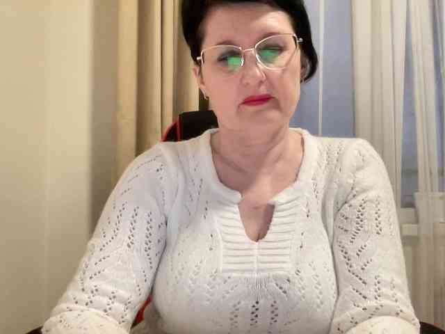 HotMilfPussy webcam