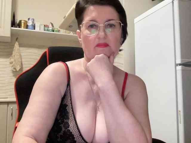HotMilfPussy webcam