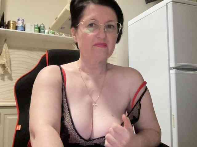 HotMilfPussy webcam