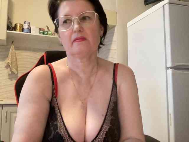 HotMilfPussy webcam