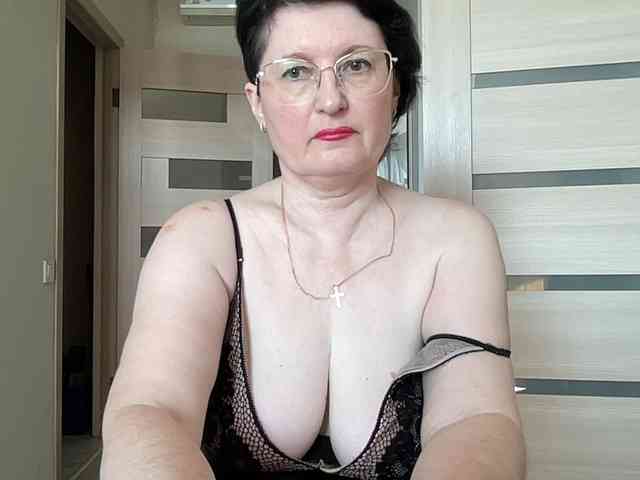 HotMilfPussy Live Webcam on BongaCams