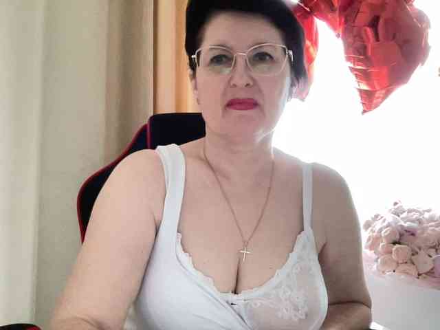 HotMilfPussy webcam