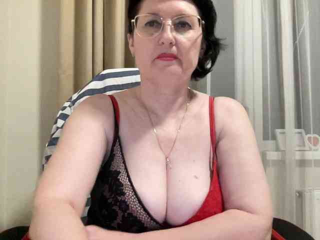 HotMilfPussy webcam