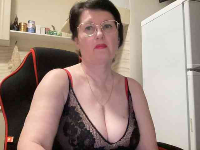 HotMilfPussy webcam