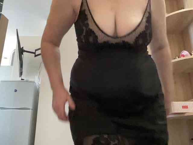 HotMilfPussy webcam