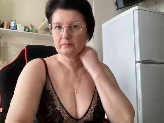 HotMilfPussy webcam