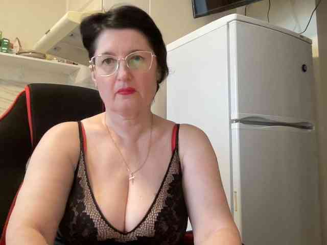 HotMilfPussy webcam